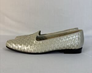 Trotters Woven‎ Leather Loafers Women 8.5M Ivory Pearl Basket Weave Quiet Luxury